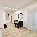Comfortable 'n Modern *
