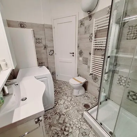 Apartment Comfortable 'n Modern Rom