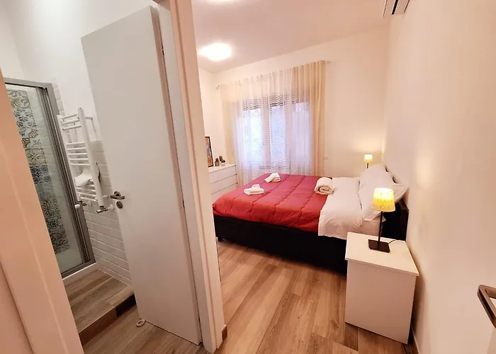 Comfortable 'n Modern *